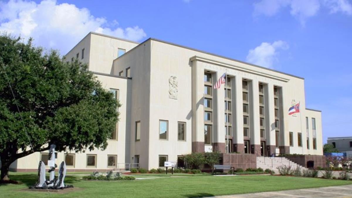 Jackson MS Courthouse