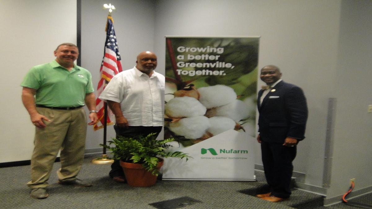Congressman Bennie Thompson with Nufarm sign